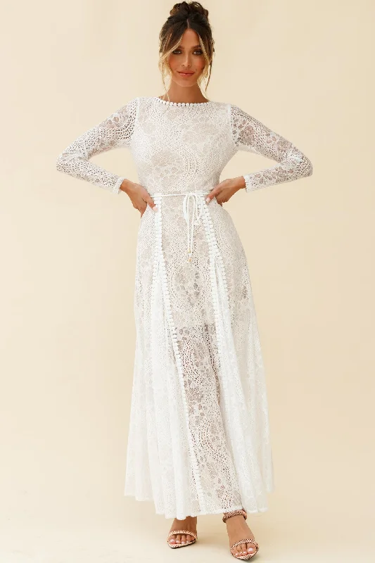 Palm Springs Long Sleeve Lace Overlay Maxi Dress White Elegant Pleated Maxi Dress