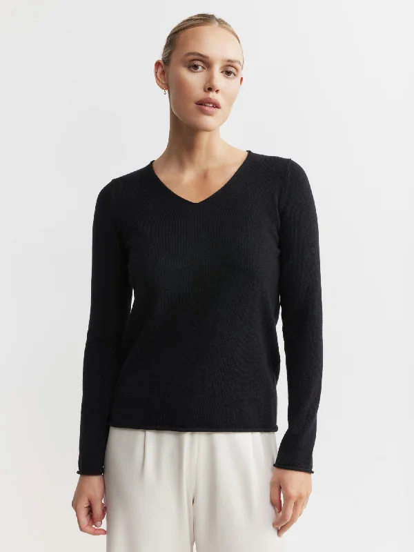 Essential Cashmere V Sweater - Black Sweater Knitwear Pullover