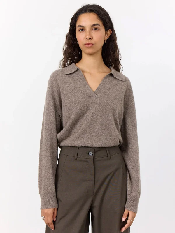 Levete Room Eloise Open Collar Sweater in Taupe Lightweight Heavyweight Midweight